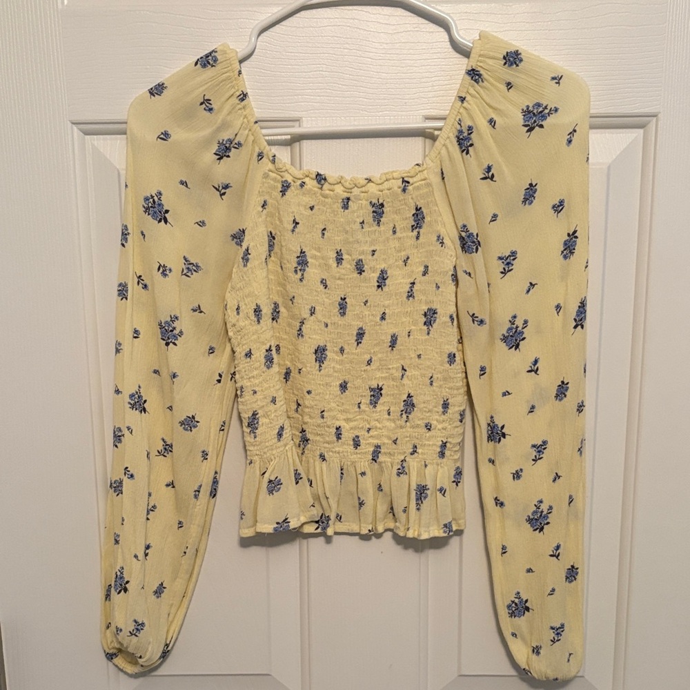 Arizona Jean Company Yellow Floral Smocked Blouse